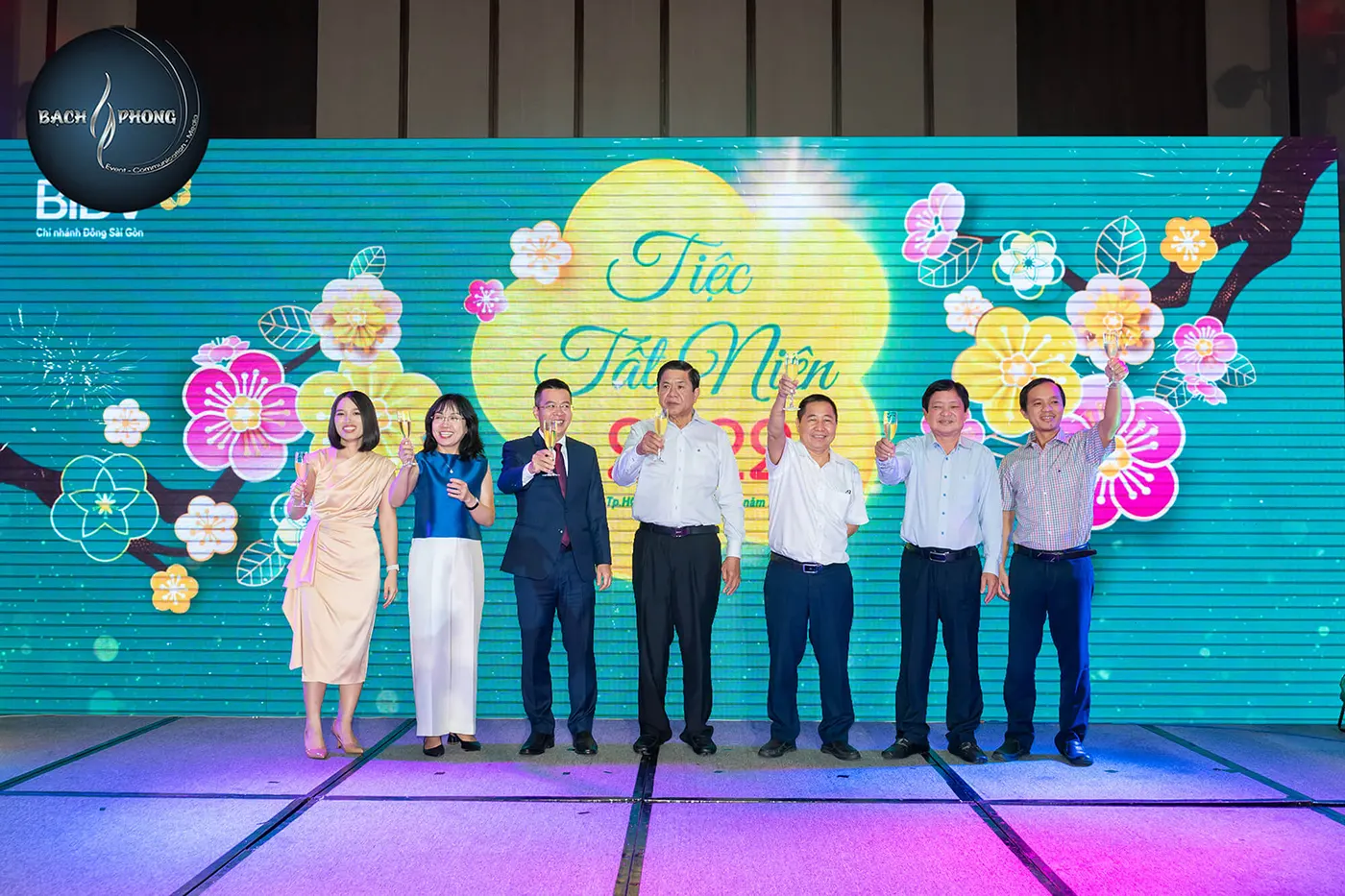 Phần giới thiệu đại biểu