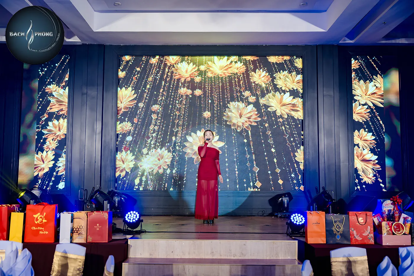 Những tiết mục nổi bật tại Year End Party Hucons